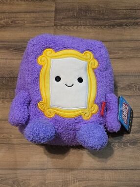 Bum Bumz FRIENDS Purple Door With Frame Plush